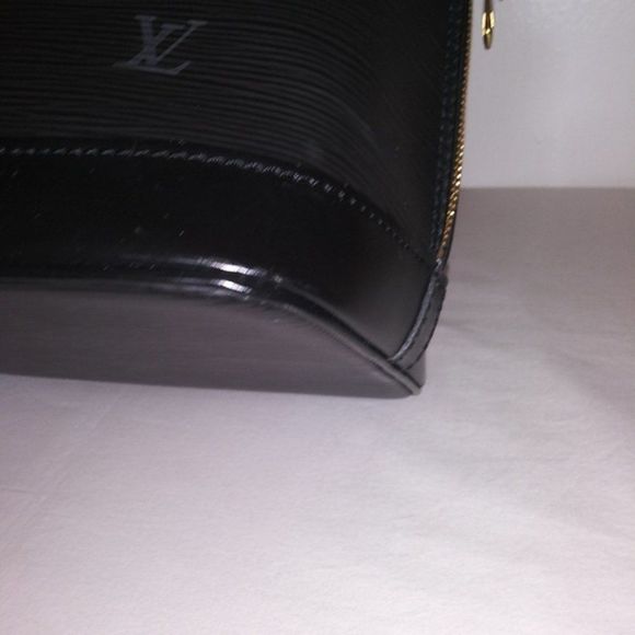 Louis Vuitton Alma Epi Black Satchel - Picture 5 of 16